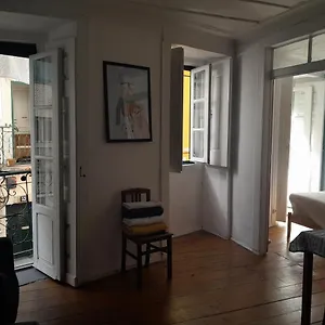 Chiado / Carmo Small Artist Appartement